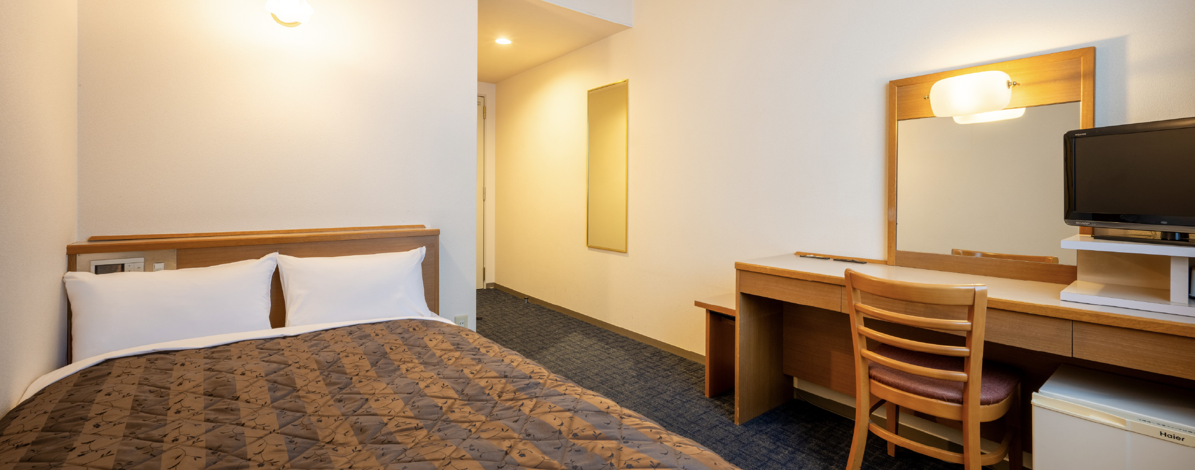 セミダブルルーム